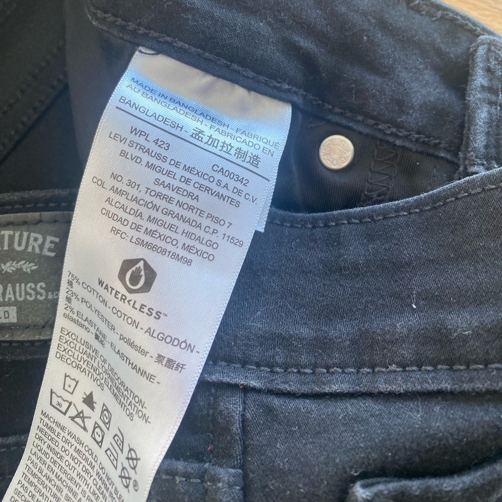 Levi’s Signature Totally Shaping Gold Straight Jeans Black Women’s 2 Long Prelo - Picture 6 of 8